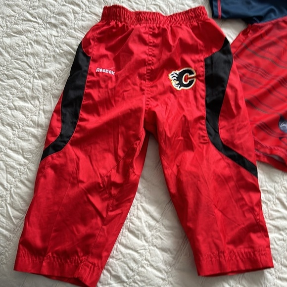 18-24m rashguard s.u.r.f Reebok Calgary flames wind pants - Picture 2 of 7